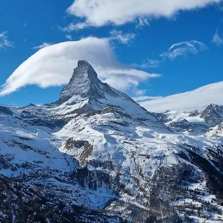 Appartement Au Centre De Zermatt Exterior photo